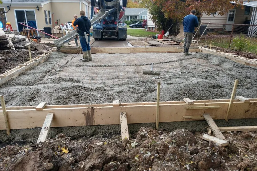 How Long Does Concrete Take? Curing and Weather in New Orleans